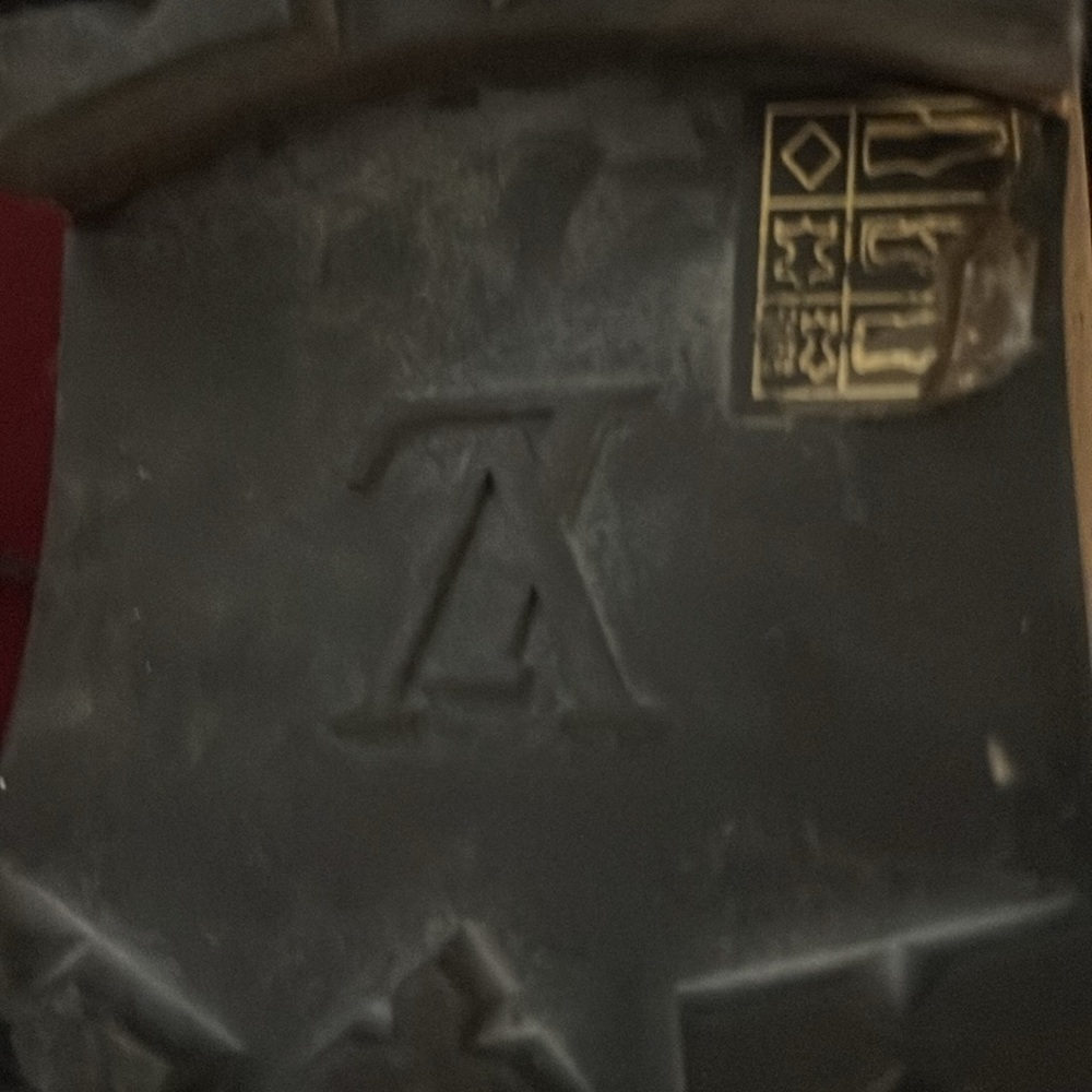 Louis Vuitton boats very nice and clean value at 2,200 - Picture 4 of 5